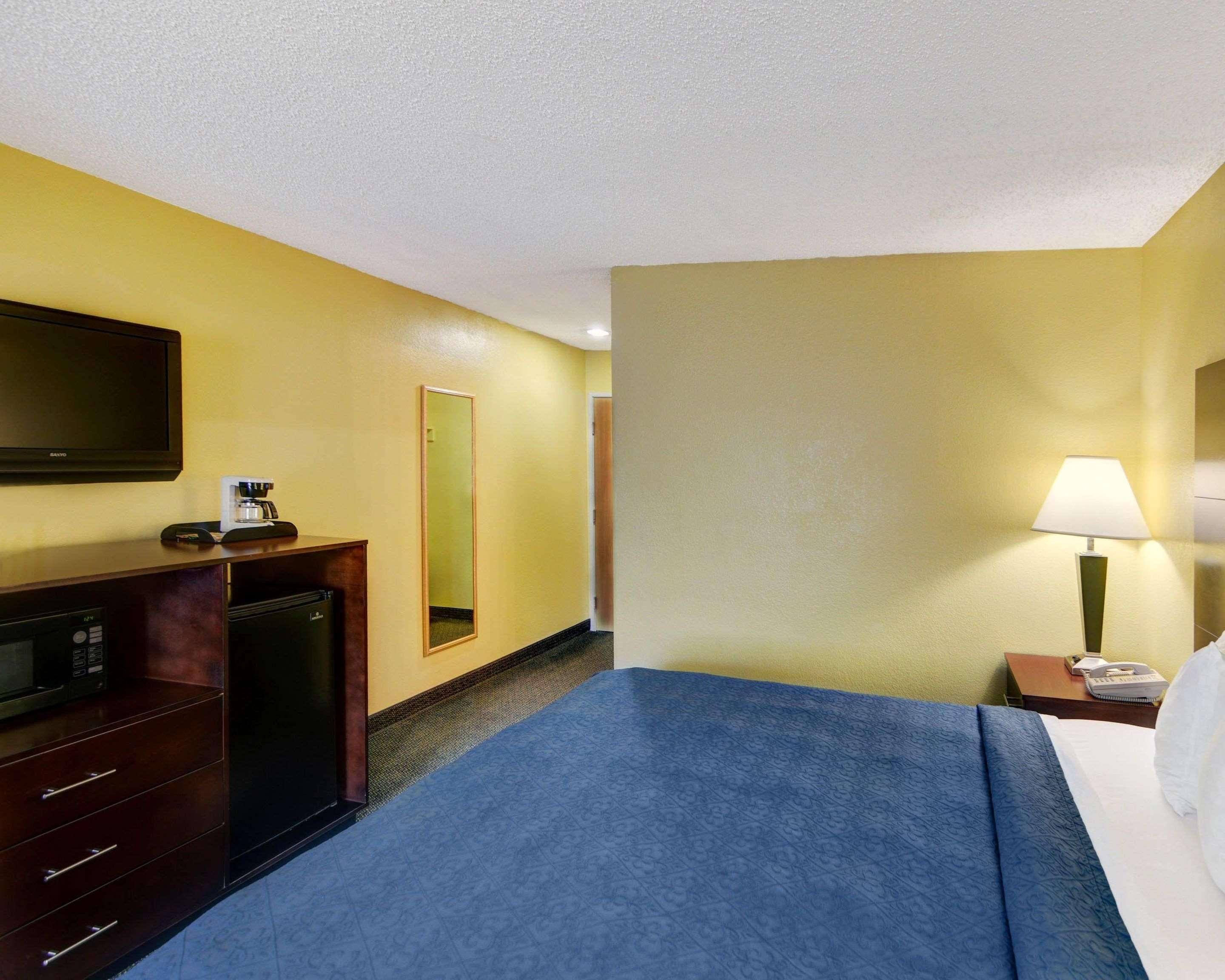 Quality Inn & Suites Grand Prairie Exterior foto
