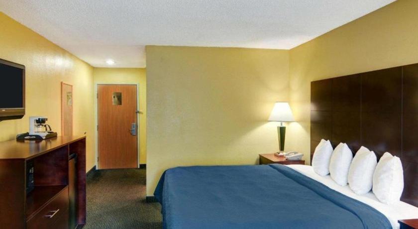 Quality Inn & Suites Grand Prairie Exterior foto